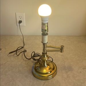 Vintage Brass Swing Arm Portable Desk Table Lamp Underwriters Laboratories